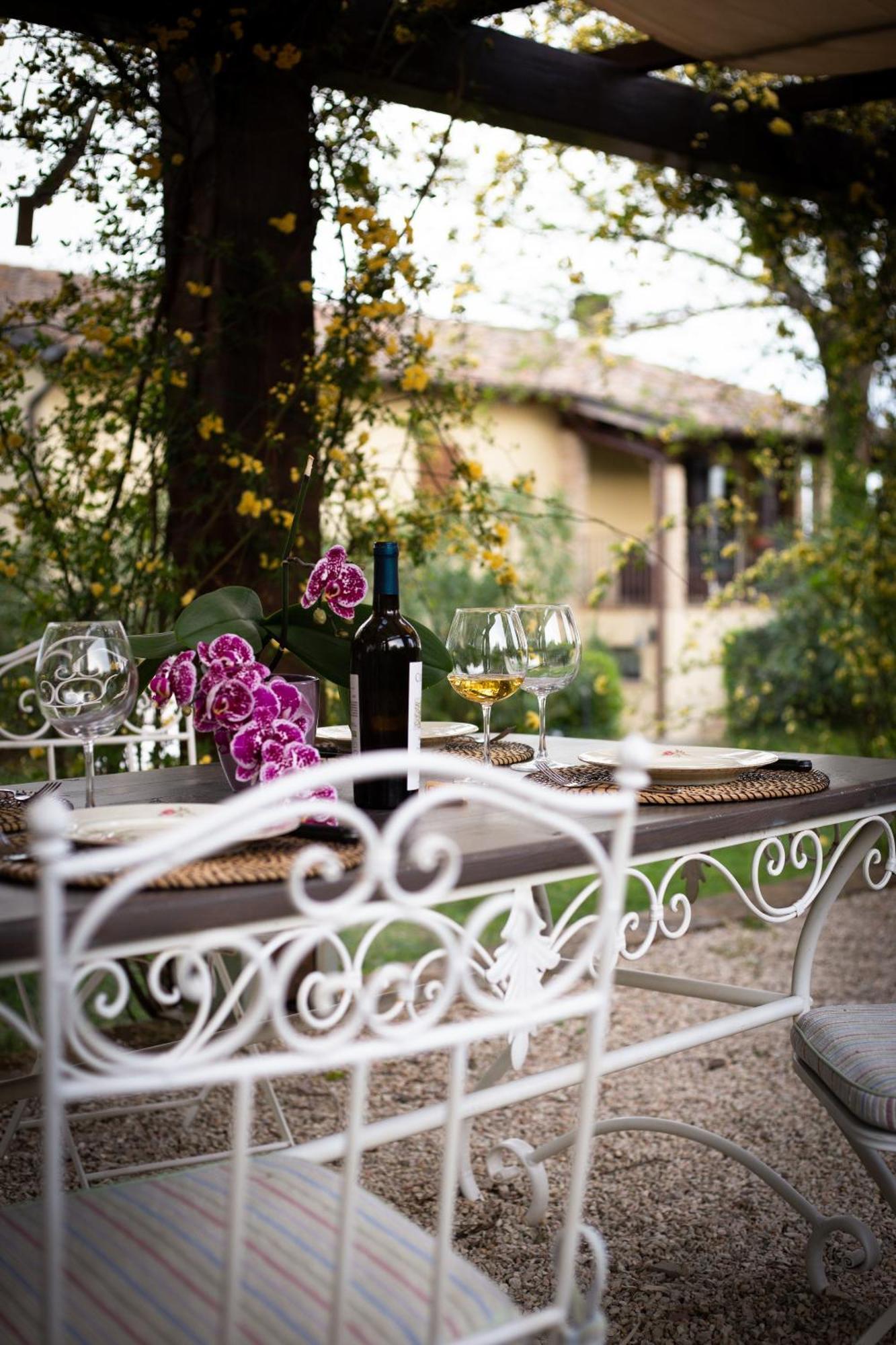 Ca' Le Cerque, Villa Surrounded By The Marche Nature Фоссомброне Екстер'єр фото