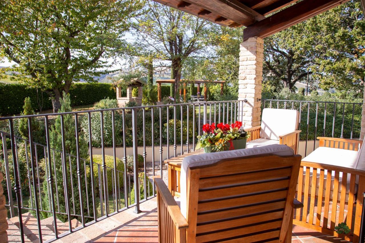 Ca' Le Cerque, Villa Surrounded By The Marche Nature Фоссомброне Екстер'єр фото